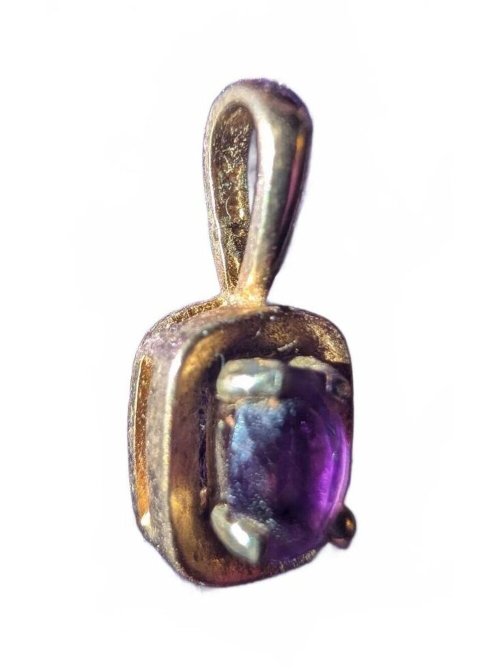 Vintage Gold-Tone Pendant with Purple Gemstone